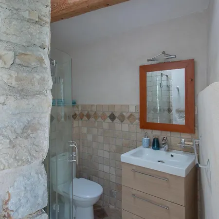 Lodge Mas Des Claparedes Montoulieu (Herault)