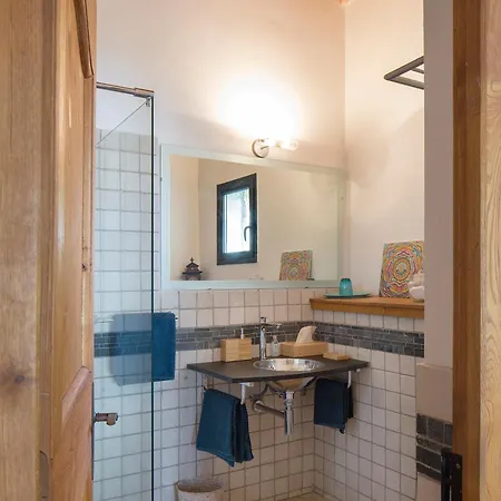 Lodge Mas Des Claparedes Montoulieu (Herault)